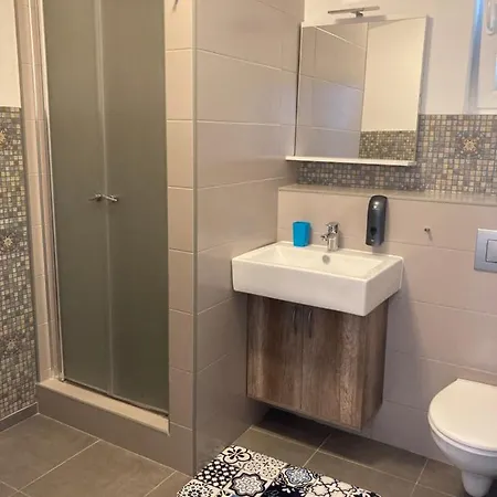Sirius Apartment *