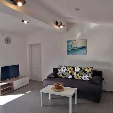 Sirius Apartment