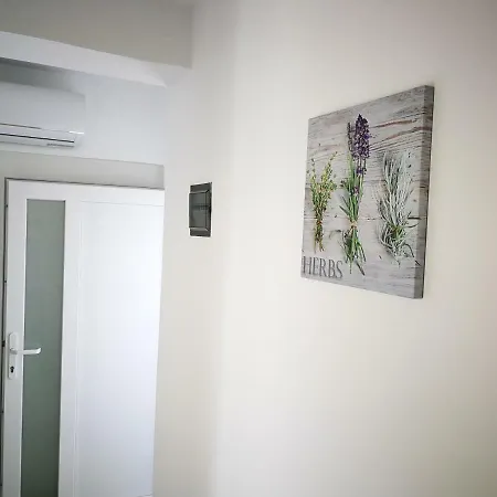 Sirius Rogoznica * Rogoznica (Sibenik-Knin)